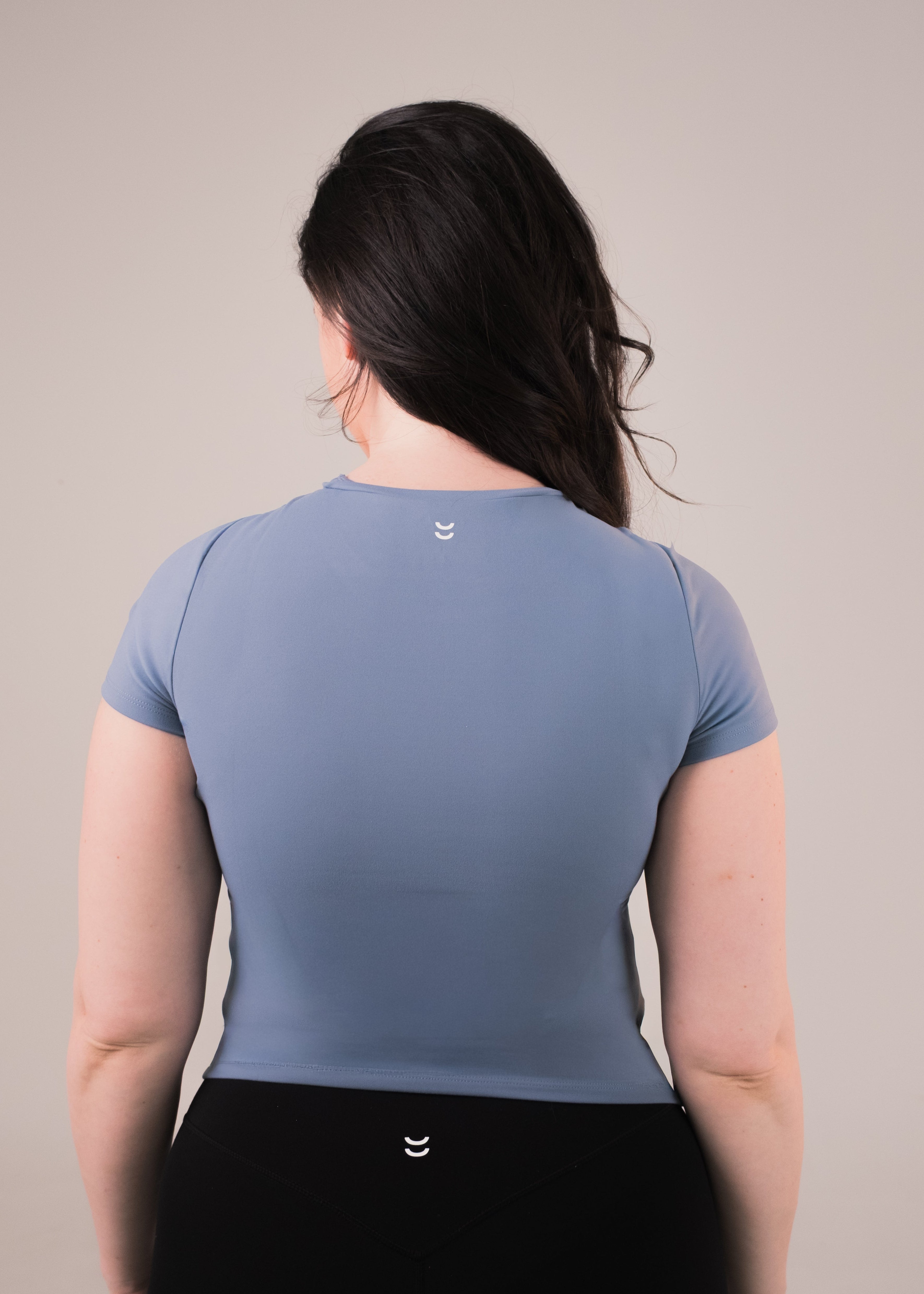 Aura tee
